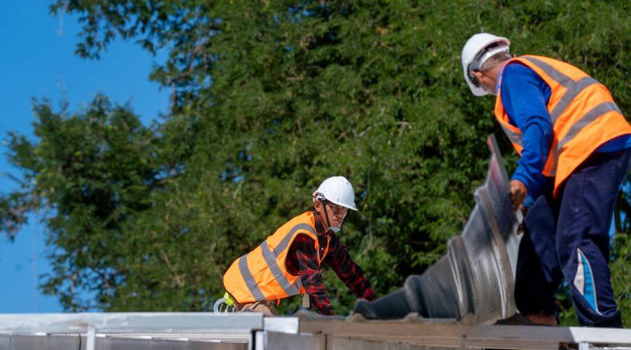 Professional gutter cleaning in Sugar Tree, TN